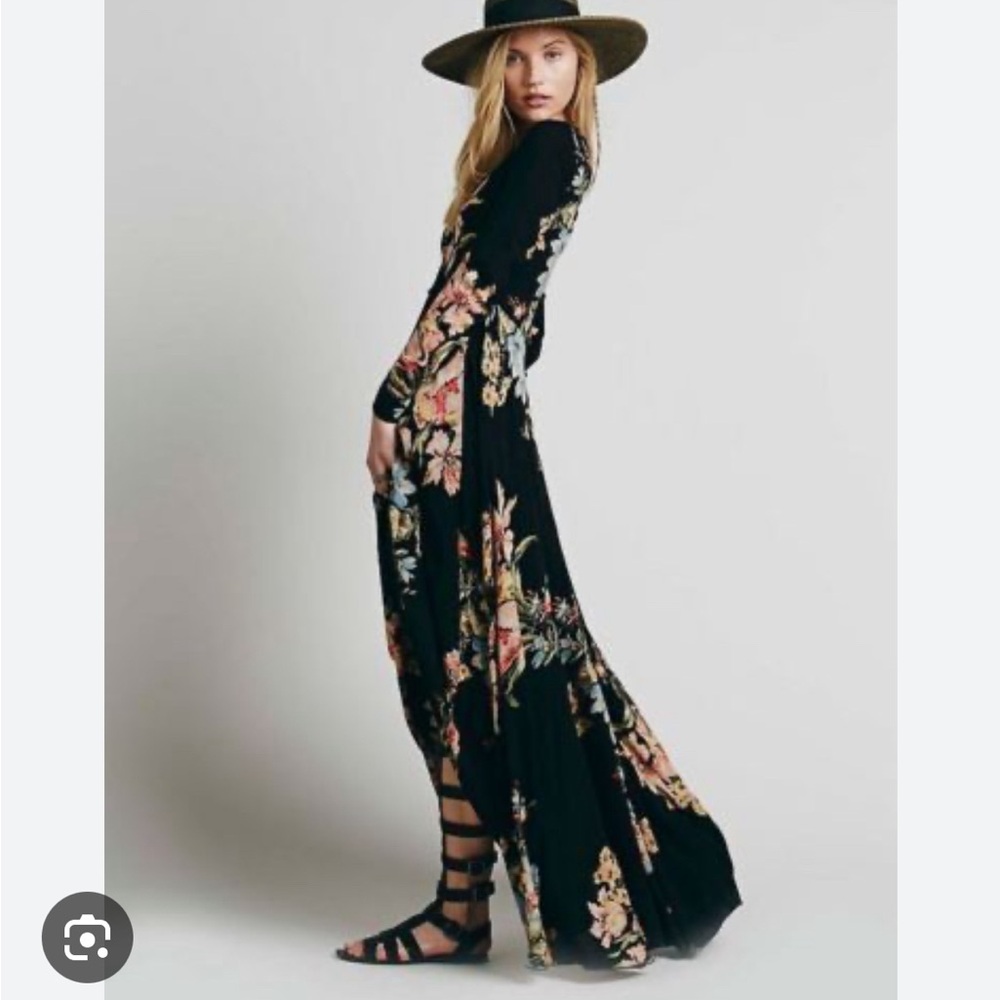 Free people maxi dress in black floral print- med /6